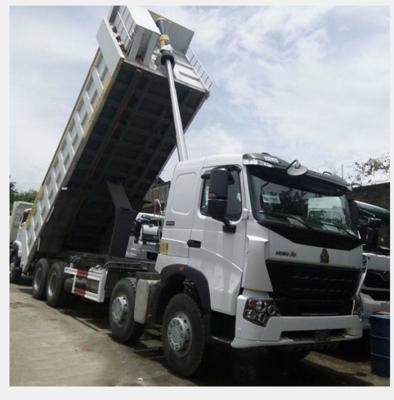 Κίνα 8×4 Sinotruk Howo A7 371hp 12 δεξαμενή καυσίμων 300L φορτηγών απορρίψεων πολυασχόλων προς πώληση