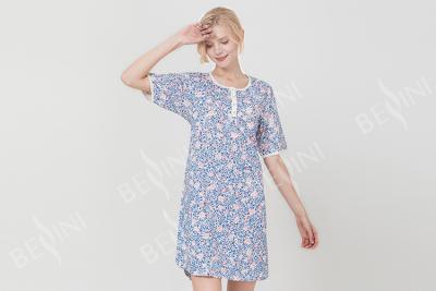 China Button Placket Ladies Night Dresses Sleepwear Modern Floral Printed Anti Pilling for sale