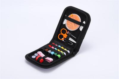China Kit de coser negro personalizado con bolsa de Oxford Accesorios de coser herramientas en venta