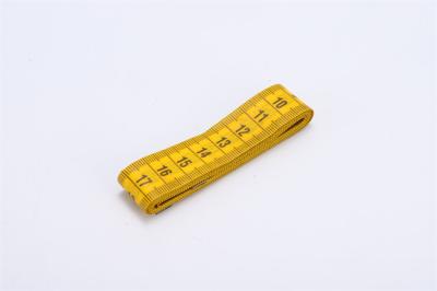 China Cintas de medición 1,5 m Escala de doble cara Cintas de medición cinta blanda Cuadro de medición en venta