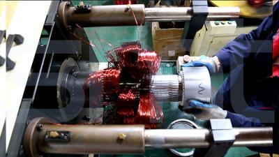 China Enrolamento automático que introduz o fio da máquina - introduzindo o tipo máquina de enrolamento do fio da armadura à venda