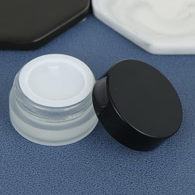 China 5g - 20g Eye / Face Cream Jar With Lid , Refillable Travel Loose Powder Container for sale