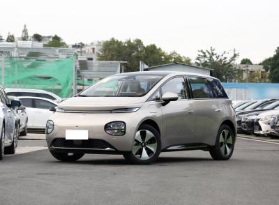 Китай BaoJun clouds ev, маленький электрический седан с диапазоном 360-460 км, дешевая цена и превосходные характеристики продается