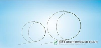 China Inserción fácil del Guidewire del acero inoxidable PTFE de la extremidad recta revestida del verde en venta