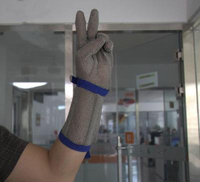 China SS-02 19mm length industrial labor gloves slaughterhouse stab-resistant stainless steel mesh gloves en venta