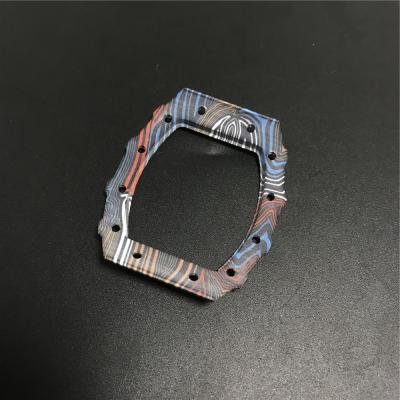 Chine Logo de impression en soie de montre de vitrine de commande numérique par ordinateur de carbone de fibre de pièces de montre unique d'arc-en-ciel à vendre