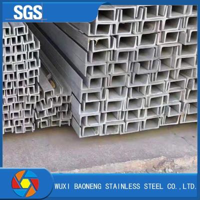 China canal Unistrut de acero inoxidable del tamaño Unistrut de acero P1000 de la correa SS316 de la barra de hierro en U C de 41x41x2.5 milímetro en venta