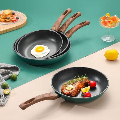 China Factory Direct Sale Kitchen Cookware 22/24/26/28 Cm Aluminum Wooden Handle Free Nonstick Fry Pan for sale