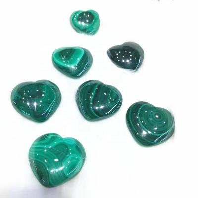 China Wholesale Natural Heart Shaped Heart Malachite From Europe Crystal Polished Healing Carving Quartz for sale
