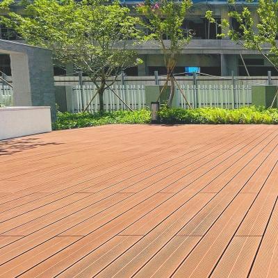 China Fireproof WPC Outdoor Decking Floor WPC Decking Fence Panels for sale