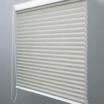 China Cordless Double Pleated Honeycomb Window Shade Windproof Polyester Material for sale