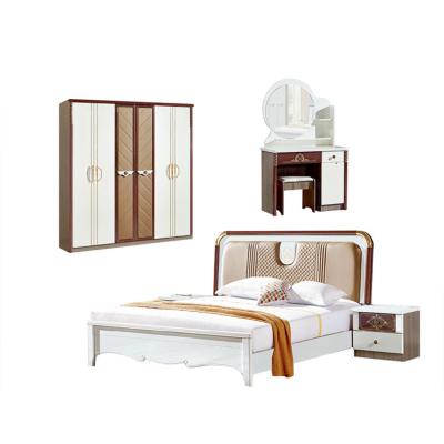 China MDF PU American Style Solid Wood Bedroom Sets Furniture Cappellini for sale