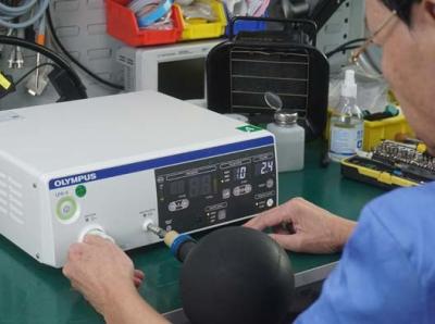China Procesador de endoscopia flexible Reparación de fuente de luz Insuflador Unidad electrocirúrgica Sistema de cámara en venta