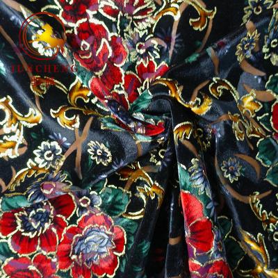 China 2018 hot sale burnout printed KS silk velvet fabric for dresses à venda