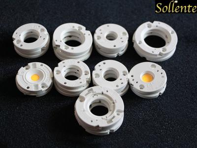 中国 ダイオードの穂軸LEDのホールダーのコネクターを出す50Wフラッドライト必要性の溶接無し 販売のため