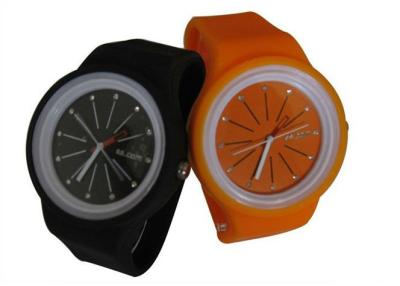 Chine vente chaude ! la gelée de silicone de ss.com observe les montres imperméables de gelée à vendre