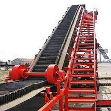 China Industrial Mine Conveyor Belt For Conveying Grind Mineral Ores Crushed Rocks for sale