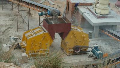 China esmagamento secundário do granito do minério do triturador de pedra do impacto da alimentação de 350mm à venda