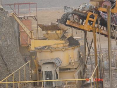 China 300 Tph Cobblestone Stone Crushing Plant AC Motor Jaw Crusher Plant for sale