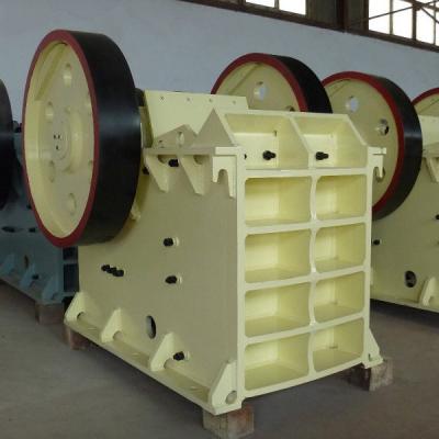 China CER 8.8T konkreter Backenbrecher der Kiefer-Felsen-Zerkleinerungsmaschinen-400-800t/H zu verkaufen