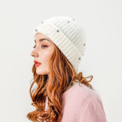China COMMON Wholesale Custom Winter Hat Knitted Beanies Rhinestone Knitted Hats Women for sale