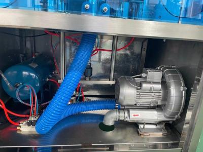 Chine 2000*1000*2000mm Taille de l'emballage Appareil de lavage de bouteilles équipé d'un système de commande PLC à vendre