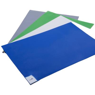 China Industrial Safety Adhesive Disposable Sticky Mats For Dust Control for sale