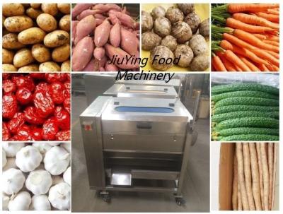 China Große Kartoffel-Reinigung und Schälmaschine der Kapazitäts-300~500KG/H mit Nylondrahtbürste zu verkaufen