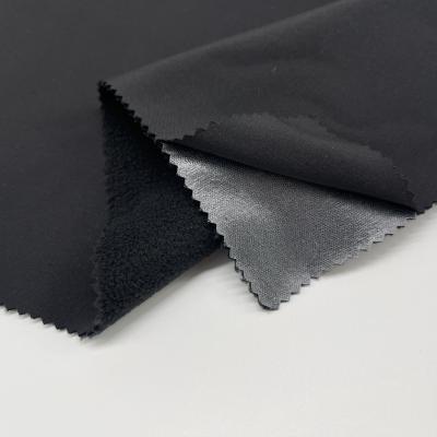 Chine Vêtements imperméables à l'eau à coquille douce Protection UV 95%polyester 5% spandex à vendre