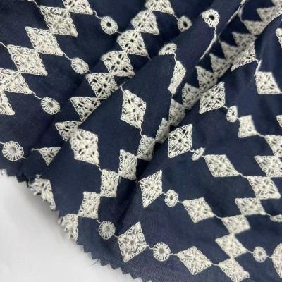 China Tecido de bordado 100% algodão preto para têxteis domésticos à venda