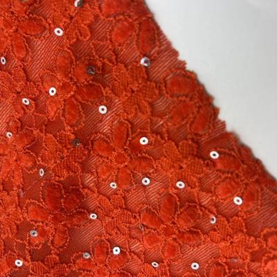 China Glitzy Sequins Embroidery Design 100% Polyester Red Color Fabric For Cloth en venta