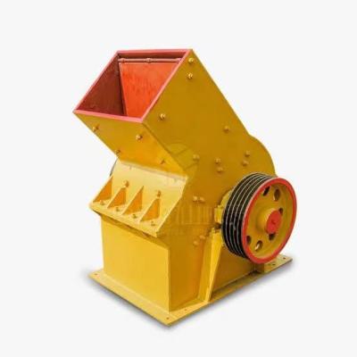 China 22Kw Portable Hammer Crusher Machine 25 TPH Small And Medium Sized For Bricks for sale