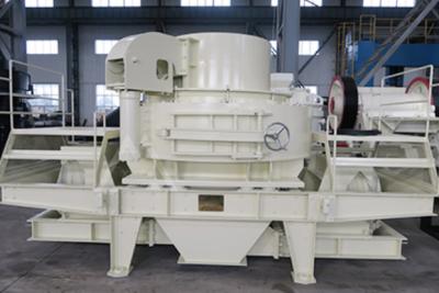 China Sistema entero artificial vertical rotatorio de la trituradora de impacto del eje VSI5X9532 400 TPH en venta