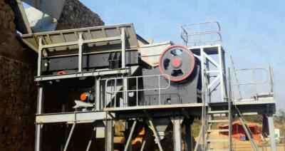 China PE Track Mounted Jaw Crusher Machine For Quarry Rock Mining for sale