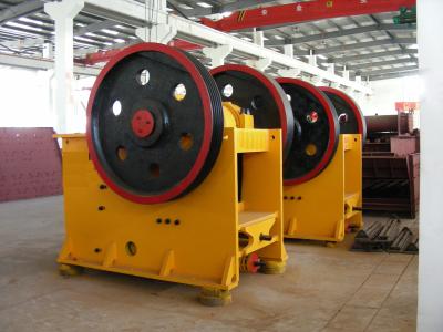 China 30Kw PE400*600 Mobile Cone Crusher , Primary Stone Crusher 36 24 for sale