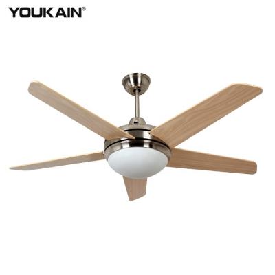 China 52 Inch Ceiling Fan Wood Ceiling Fan Light Modern Energy Saving Residentaial Plywood Blade With Remote And Light for sale