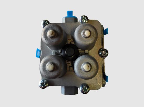 Quality Zhongtong Bus Spare 110 X 90 X 90MM Four Circuit Protection Valve for sale