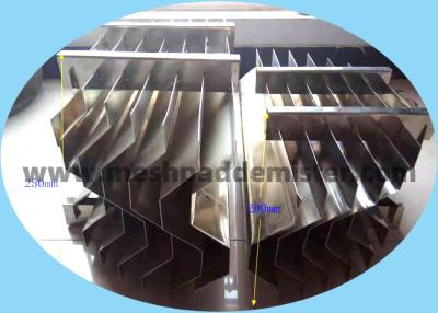 China Tack Weld Frame 316L Chevron Plate Demister Mist Eliminator for sale