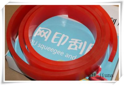 China Hoge Slijtvaste Rode Polyurethaanrubberschuiver voor Serigrafiedruk Te koop