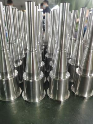 China Piezas de acero del molde de la precisión 420SS 8407 para el moldeo por inyección de la cavidad multi en venta