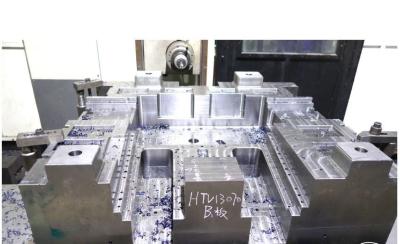 Chine Base de moule en plastique adaptée aux besoins du client de précision pour emboutir la lingotière de moulage mécanique sous pression d'outil à vendre