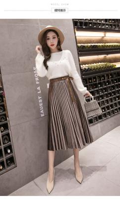 China Large Swing Women Pleated Skirt , Gold Bowknot Velvet Pleated Midi Skirt for sale