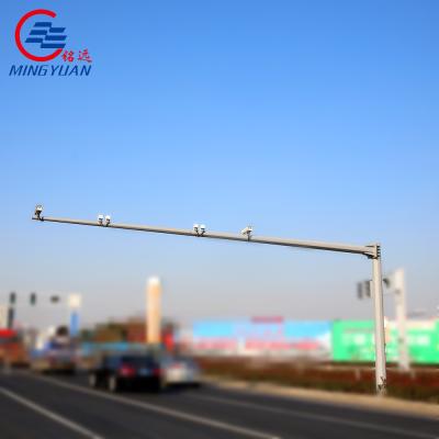China Camera Mounted CCTV Steel Pole Galvanized Security Monitoring Metal Octagonal Utility à venda