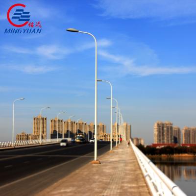 China Y Shaped Stainless Steel Solar Street Light Pole With Dual Arm Galvanized Painted à venda
