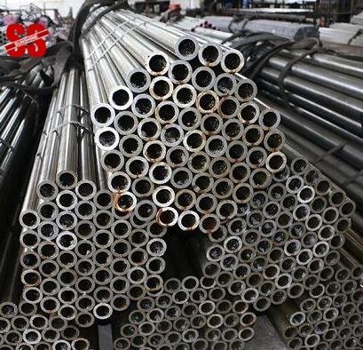 Quality ST45 Seamless Alloy Tube DIN2391 ST52 Cold Drawn Customized for sale