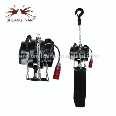 China Lightweight Portable Electric Chain Hoist 5 Pins Plug Ergonomic Design for sale