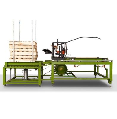 China Plataforma que clava la máquina, plataforma de madera automática que hace la máquina para la bandeja americana en venta