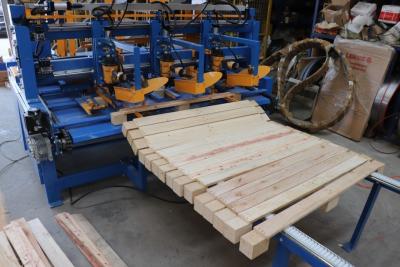 China Wooden Pallet Foot Pier Making Machine Foot Pier Production, Nailing And Cutting Integrated Machine for sale