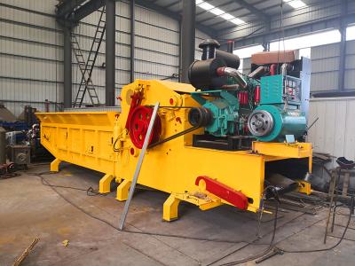 China Diesel Engine Powered Wood Chipper Drum Crusher machine with magnetic system for mobile usage for sale