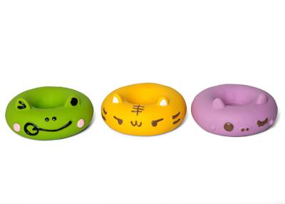 China Kauw Bestand Super Duurzame Piepende Rubber de Doughnuthond Toy Clean Teething van het Hondspeelgoed Te koop